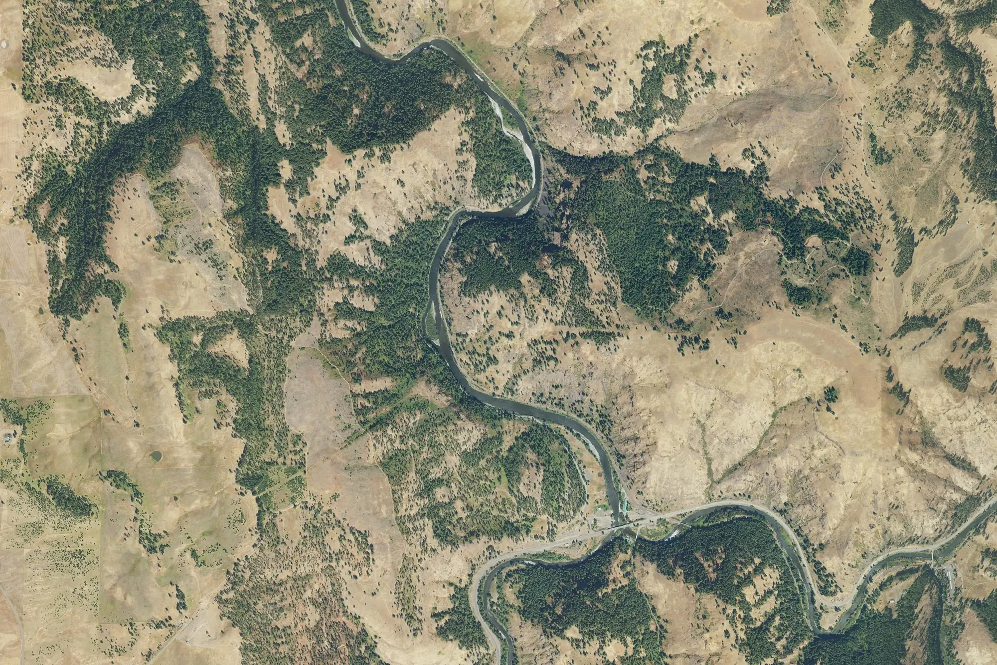 Aerial view of Minam State Recreation Area