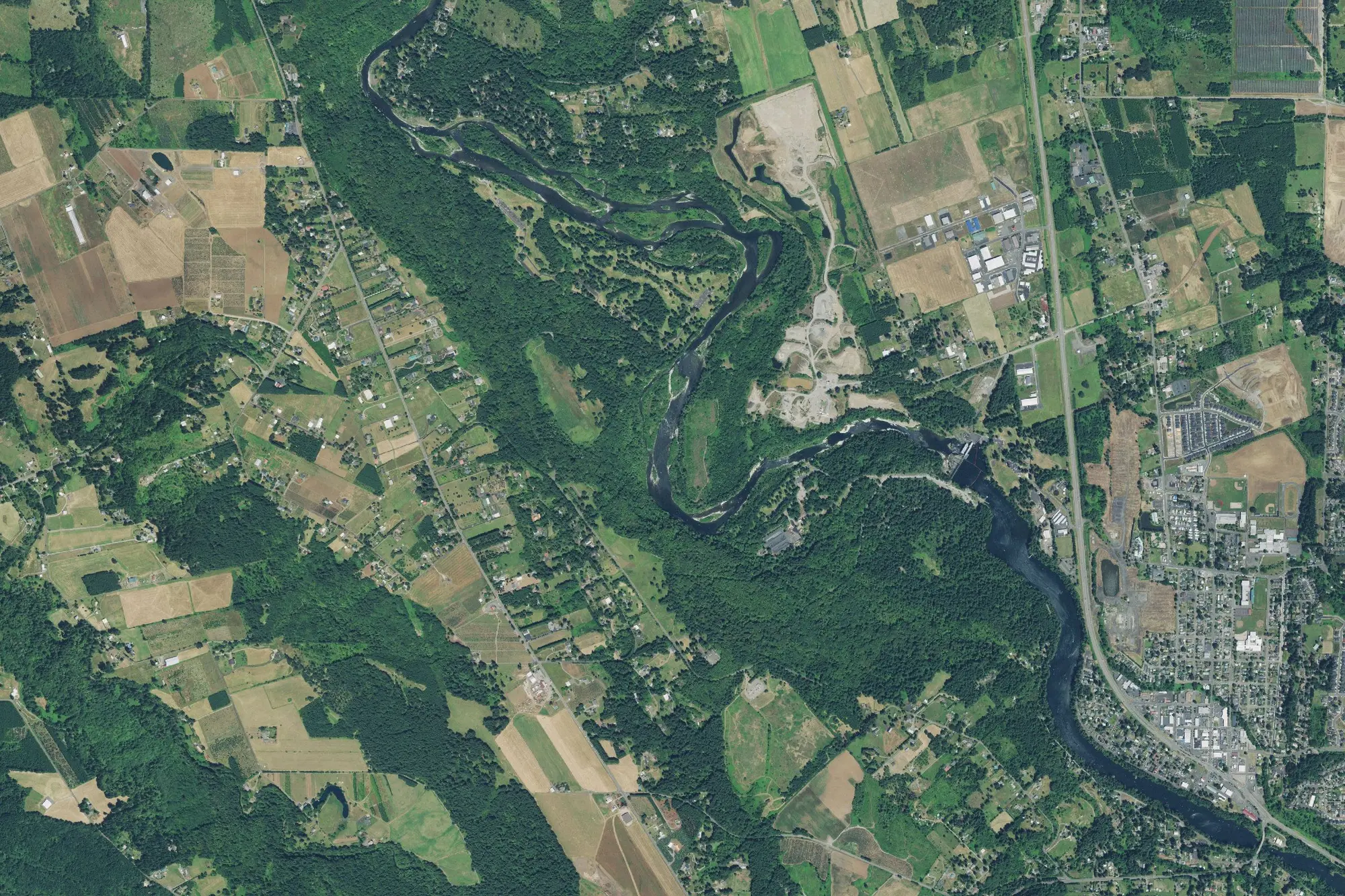 Aerial view of Milo McIver State Park