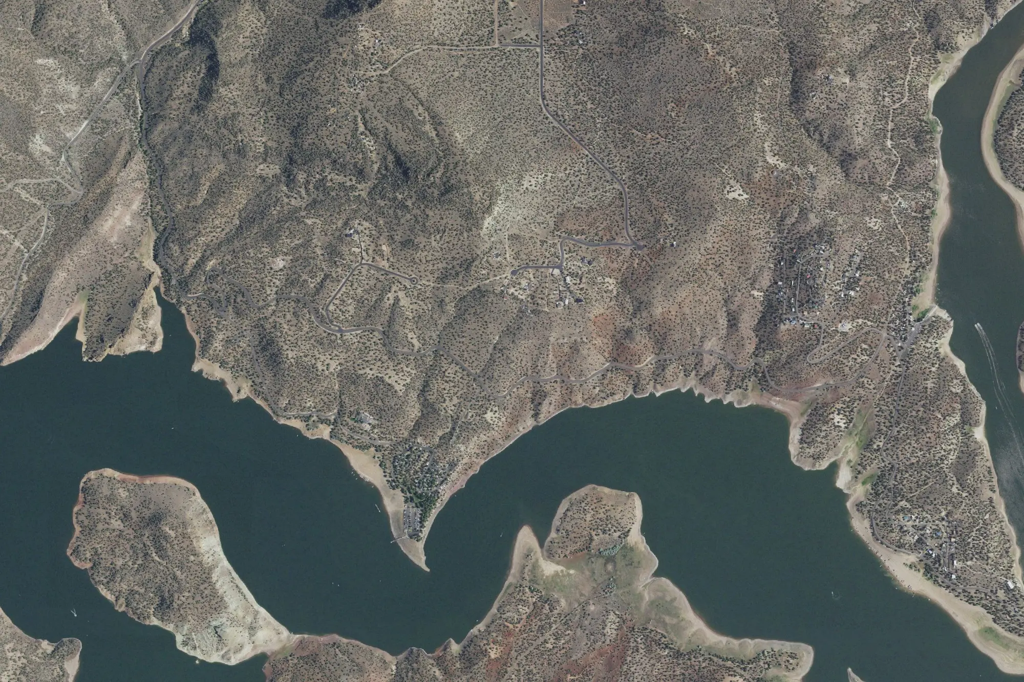 Aerial view of Prineville Reservoir State Park