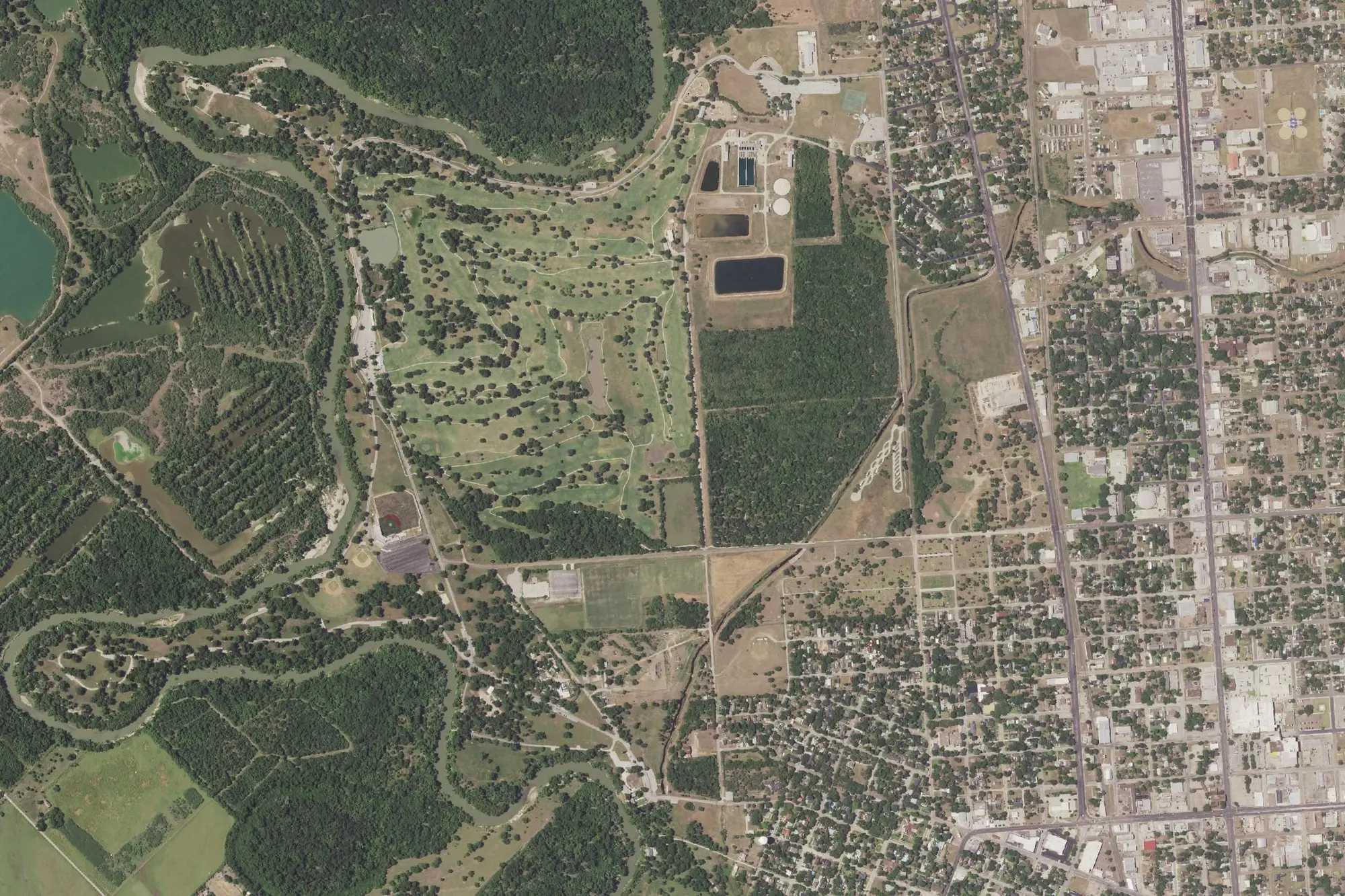 Aerial view of Riverside Park and Golf Course