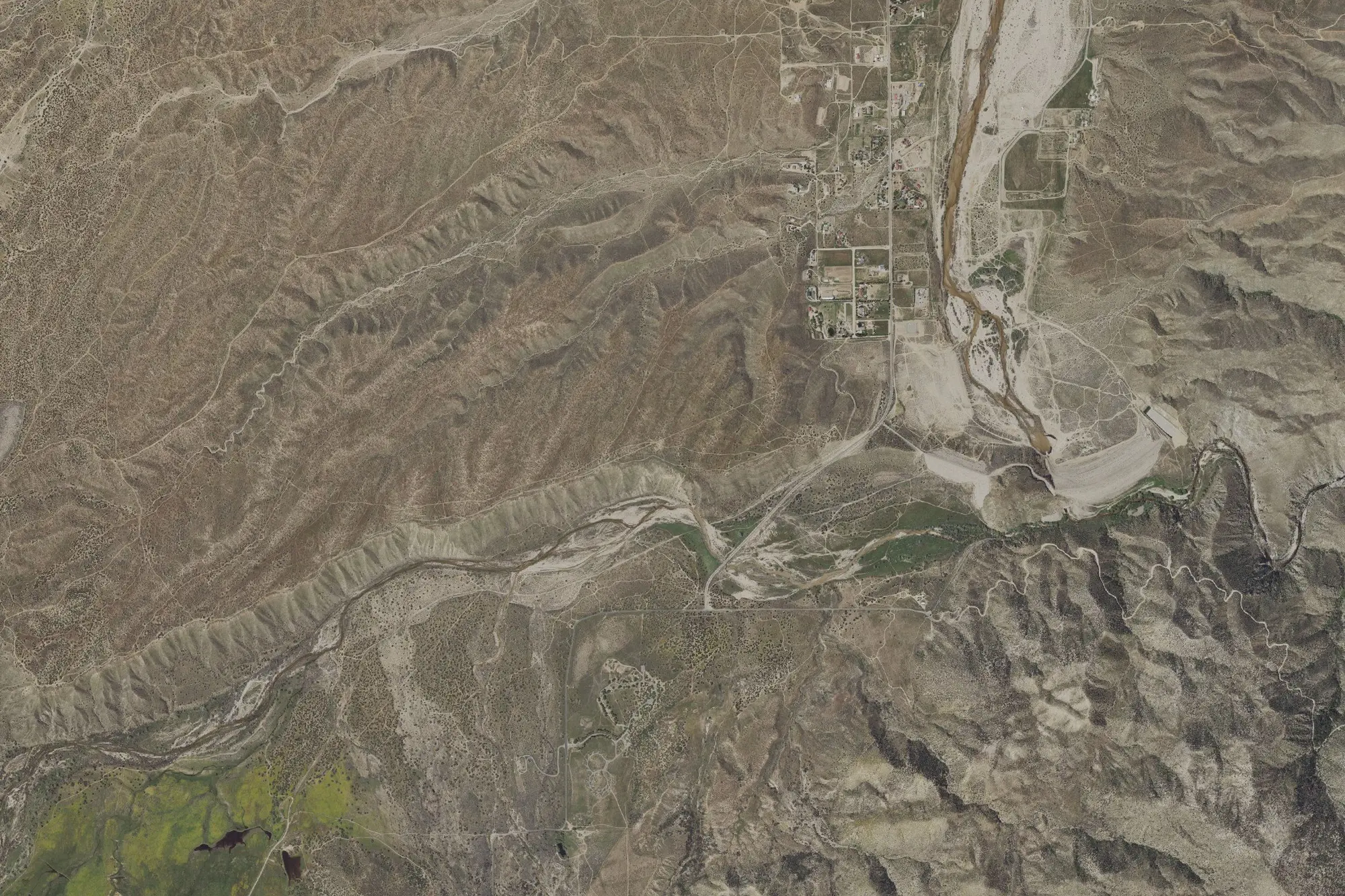 Aerial view of Mojave River Forks Regional Park