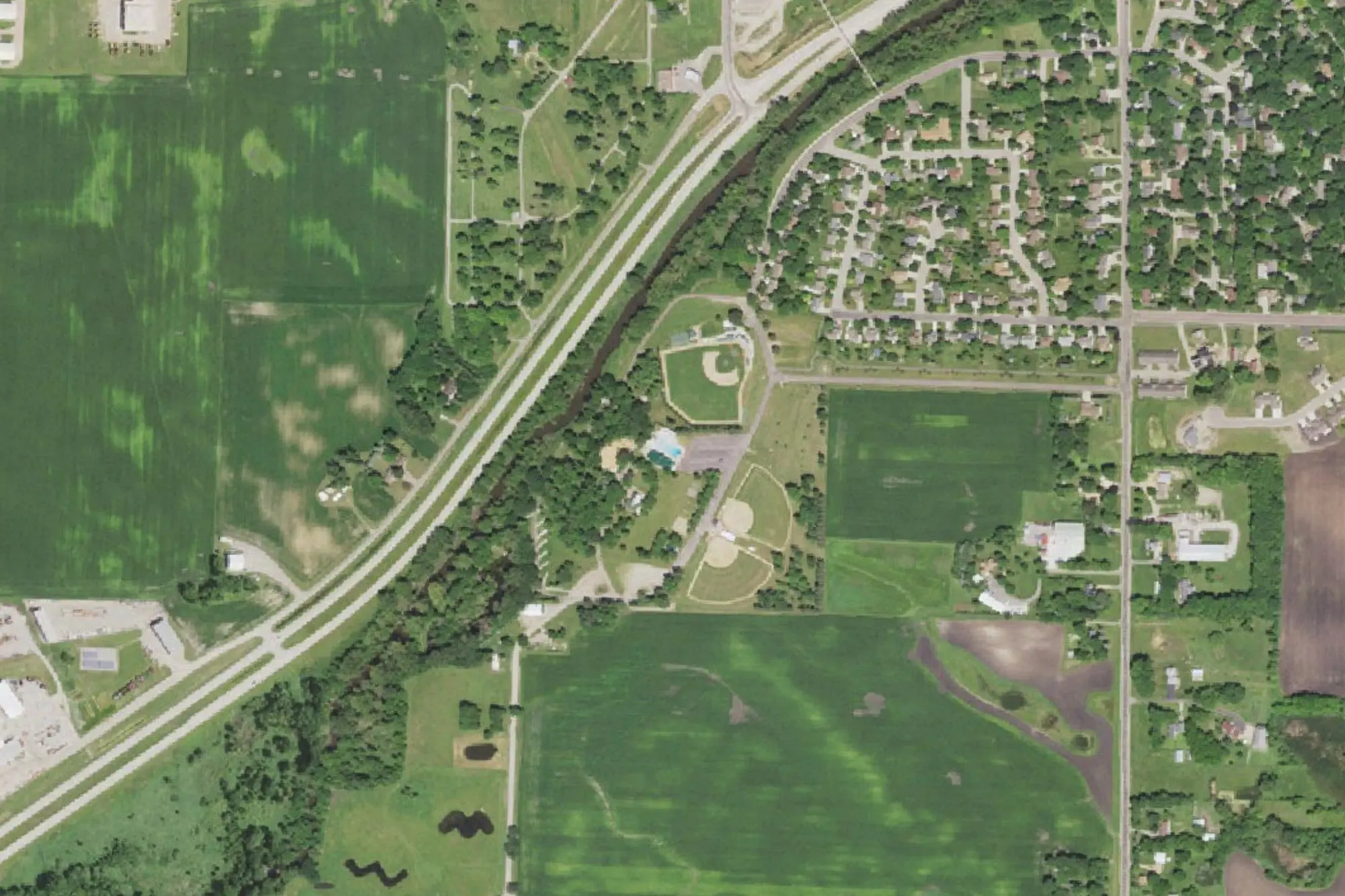 Aerial view of Oak Leaf Park